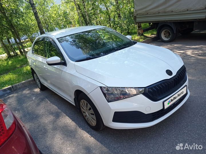 Skoda Rapid 1.6 AT, 2021, 65 000 км