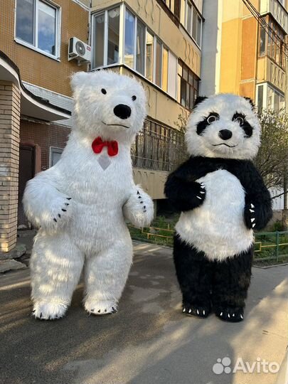 Плюшевый белый медведь