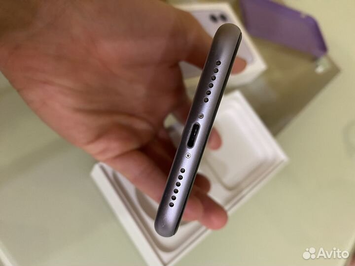 iPhone 11, 128 ГБ
