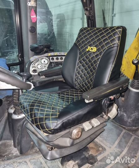 Чехол в JCB 3CX