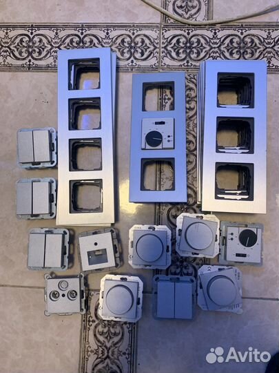 Рамки и розетки gira