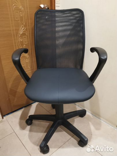 Компьютерное кресло