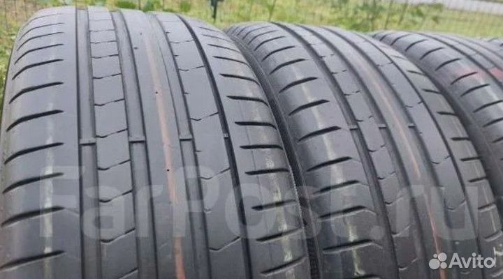 Pirelli P Zero PZ4 235/35 R20