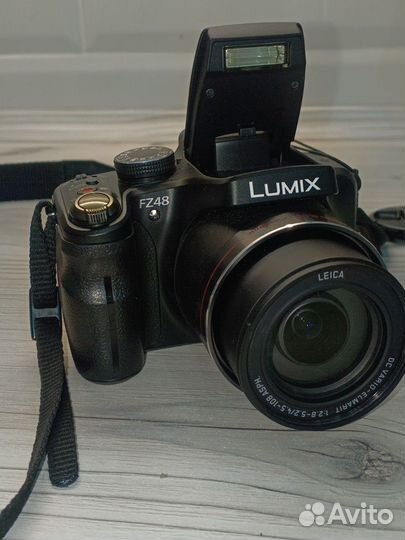 Цифровой фотоаппарат Lumix Япония