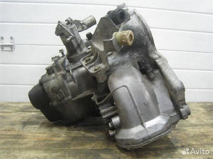 Коробка передач МКПП 5-ст Chevrolet Aveo T300 2012