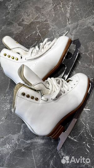 Коньки фигурные