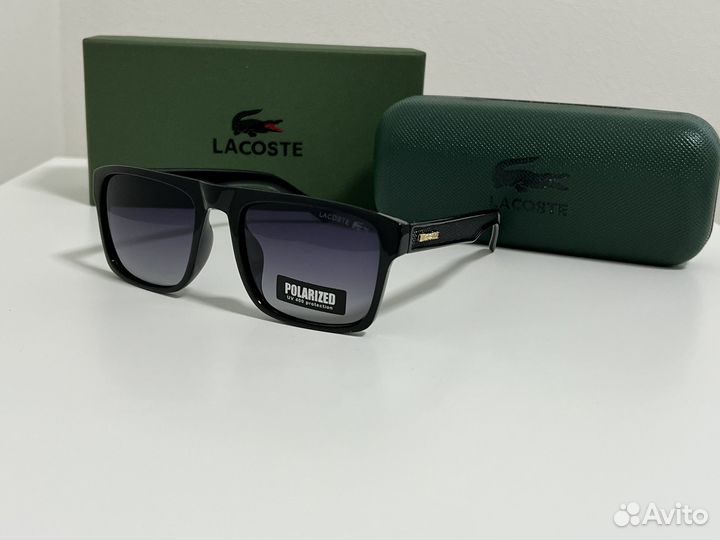 Солнцезащитные очки lacoste
