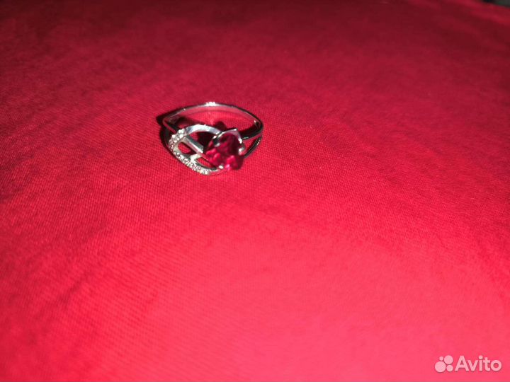 Серебряное кольцо