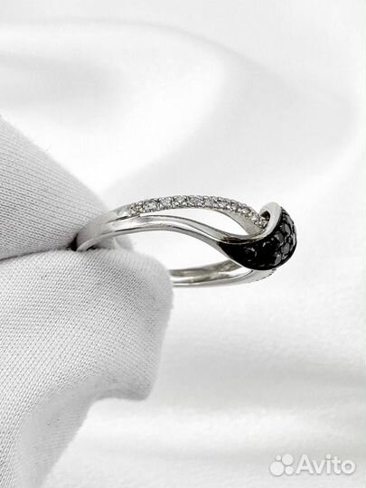 Золотое кольцо с бриллиантами 585 / 1.85 гр