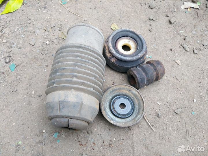 Пружина передняя Форд Сиерра с 1983г