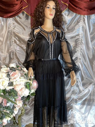 Вечернее платье