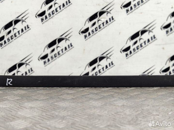 Молдинг крыши правый Ford Focus 3 1.6 pnda 2012