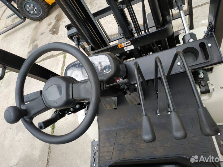 Вилочный погрузчик TFN CPCD15-AG2, 2023