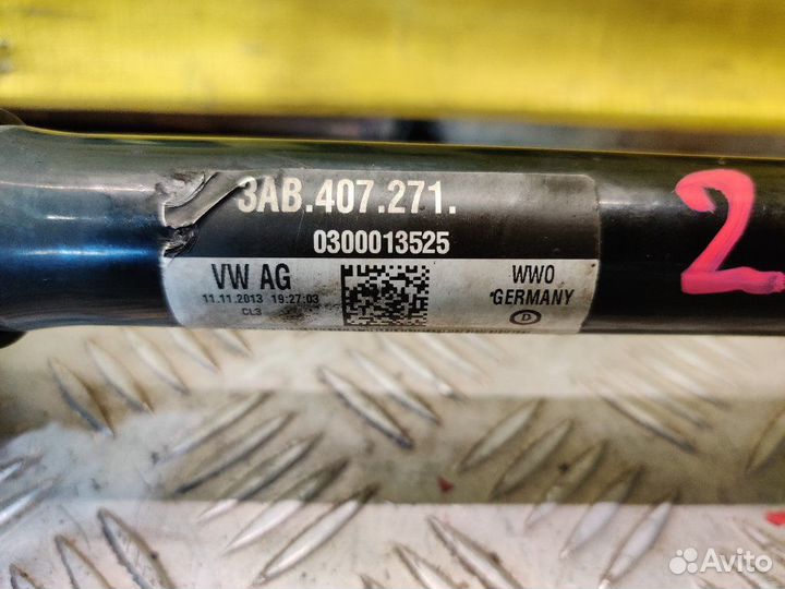 Привод передний левый Volkswagen Passat Variant B7