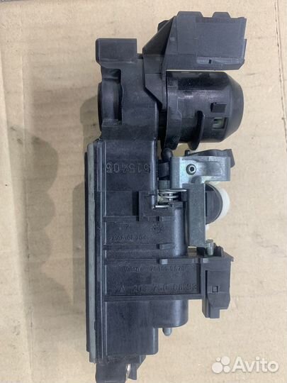 Ручка открывания багажника W211