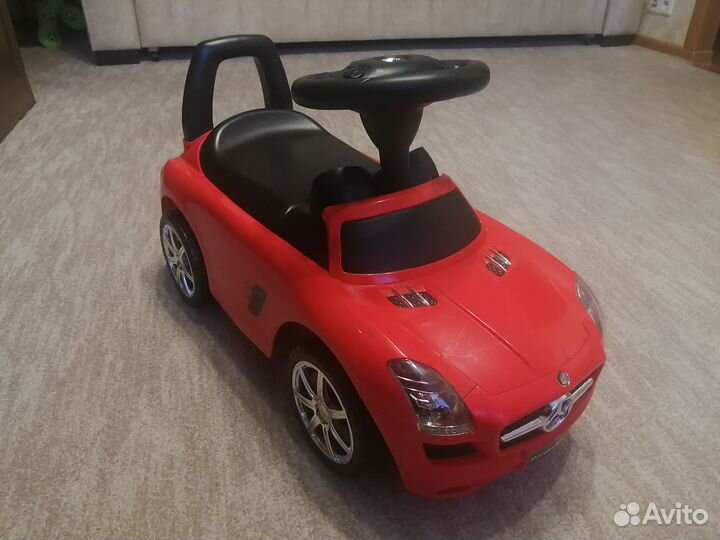 Машинка каталка mercedes AMG