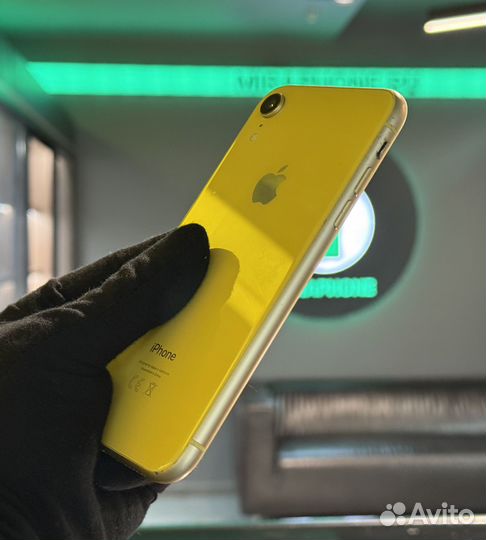 iPhone Xr, 64 ГБ