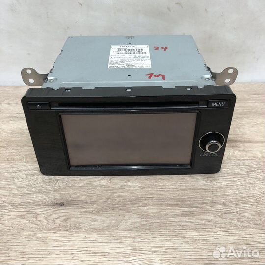 Магнитола Mitsubishi Outlander 3