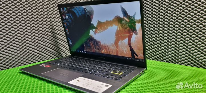 Ультрабук Asus на Ryzen 5 в металле