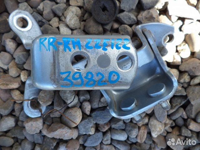 Петля двери задняя правая Toyota Allex ZZE122