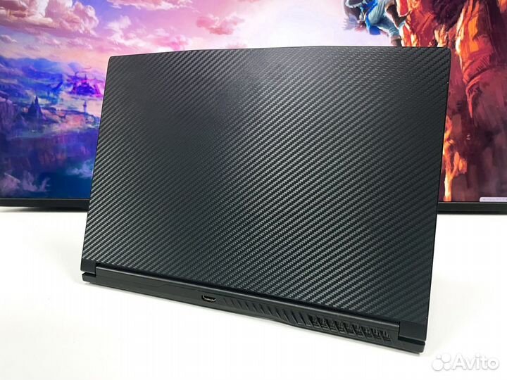 Игровой ноутбук MSI GeForce GTX 1050 Ti + i7