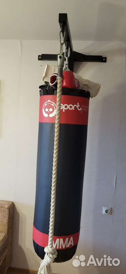 Настенное крепление, перчатки