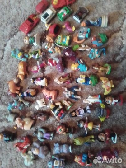Игрушки из киндера пакетом