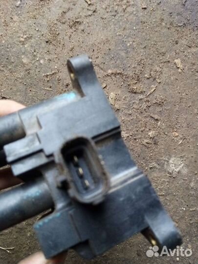 Катушка зажигания мазда 6 GG 2005г