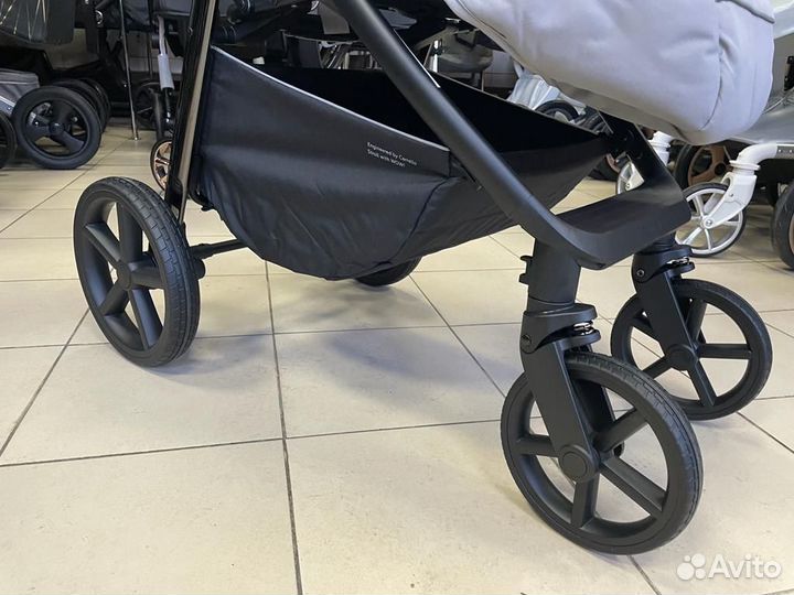 Прогулочная коляска Carrello Bravo Plus Chrome