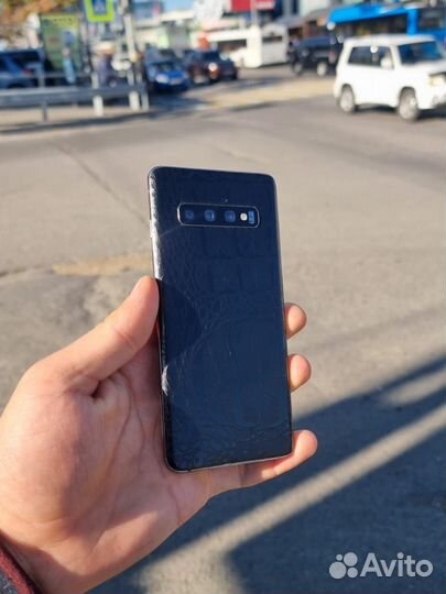 Samsung Galaxy S10, 8/128 ГБ