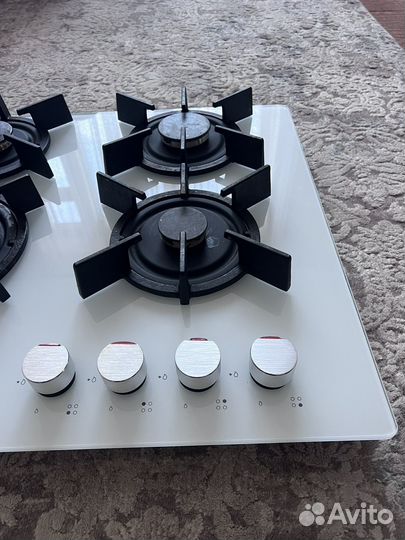 Газовая варочная панель 4 конфорки Hansa