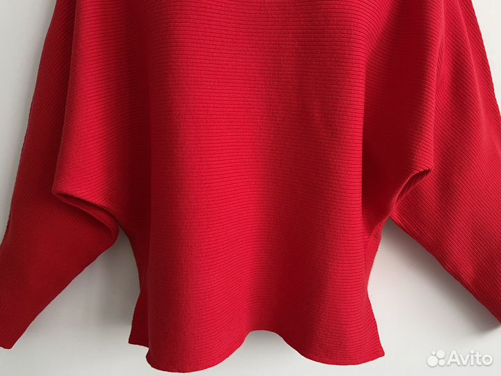 Свитер женский красный Германия