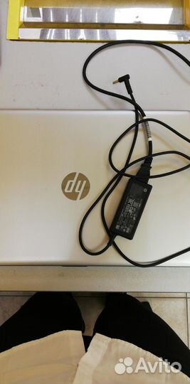 Ноутбук HP laptop 17 (Ryzen 3 3250U)