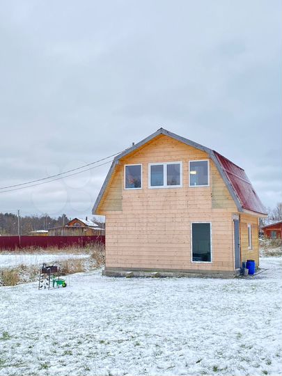 Дом 63,1 м² на участке 12 сот.