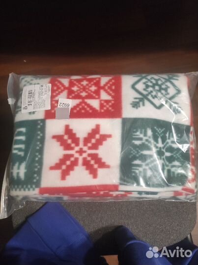 Пледы и покрывало