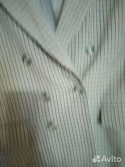 Пиджак и кожаный жилет