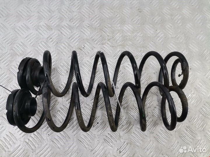 Пружина подвески задняя для Volkswagen Golf 4