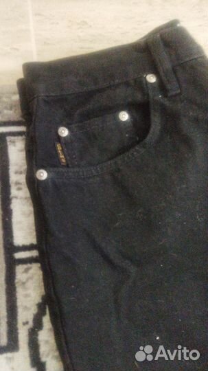 Джинсы новые