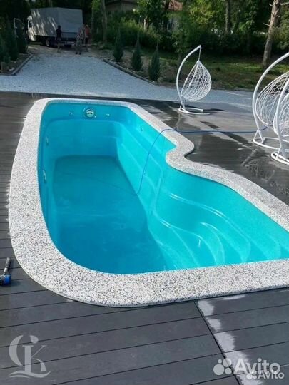 Пластиковый бассейн