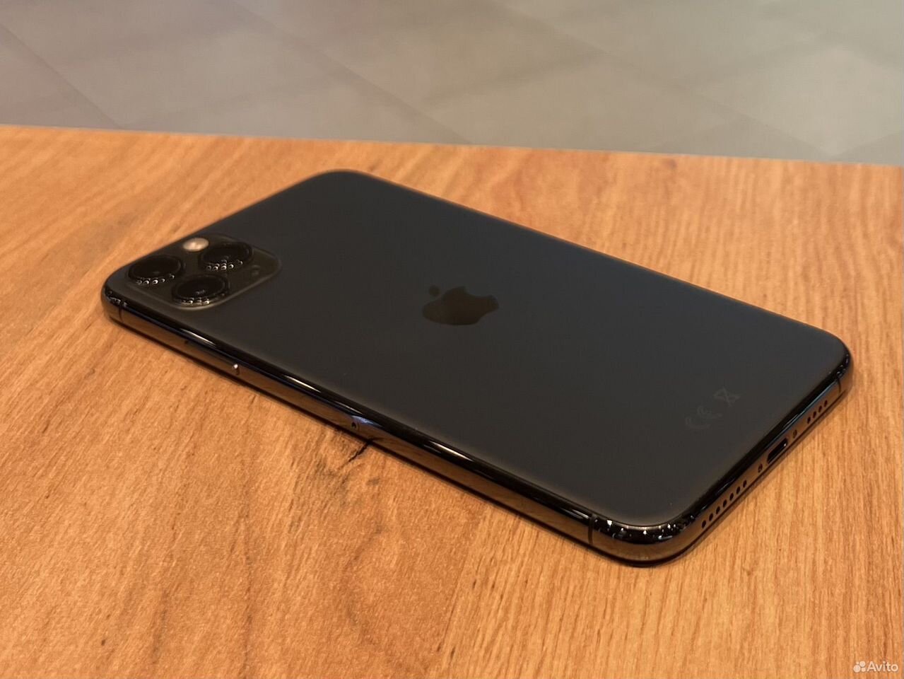 iPhone 11 Pro Max, 256 ГБ, SIM + eSIM