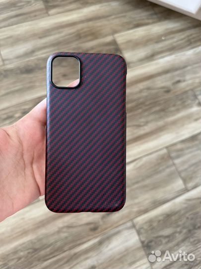 Чехол на iPhone 11 pitaka