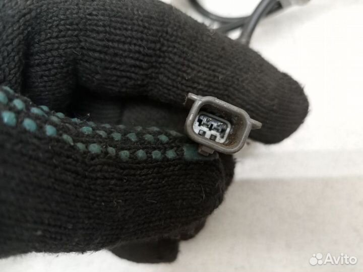 Датчик ABS передний Ниссан