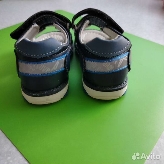Сандалии 22