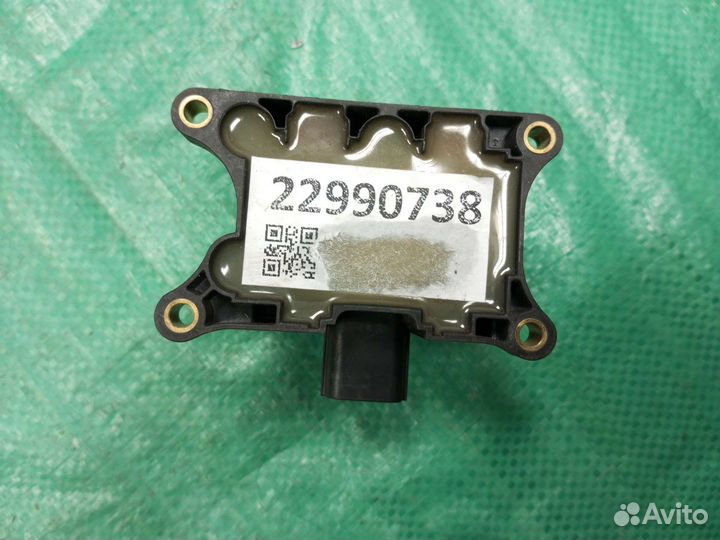 Катушка зажигания Mazda Atenza L81318100