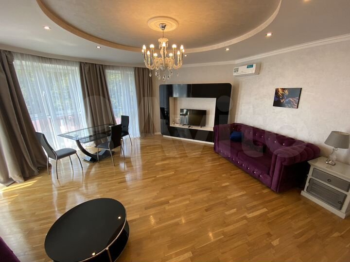3-к. квартира, 105 м², 10/20 эт.