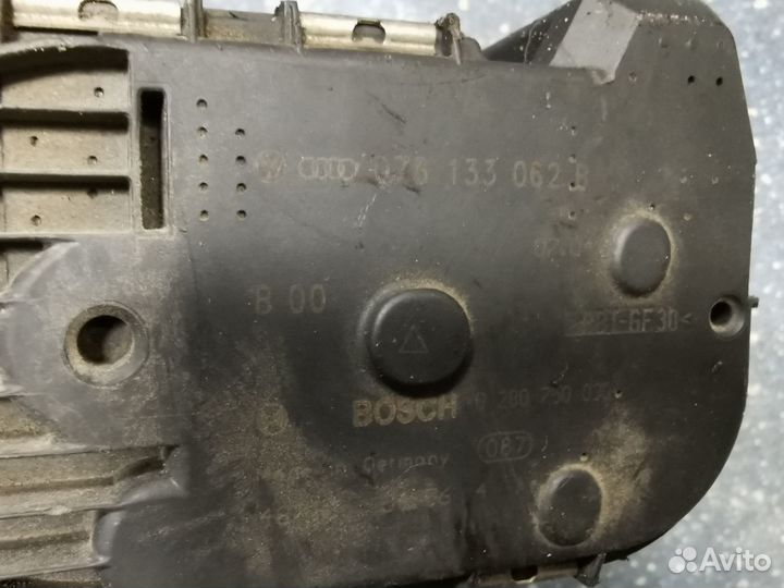 Дроссельная заслонка Skoda Audi Volkswagen