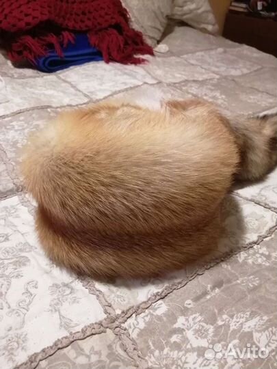 Шапка лисья натуральная с хвостом