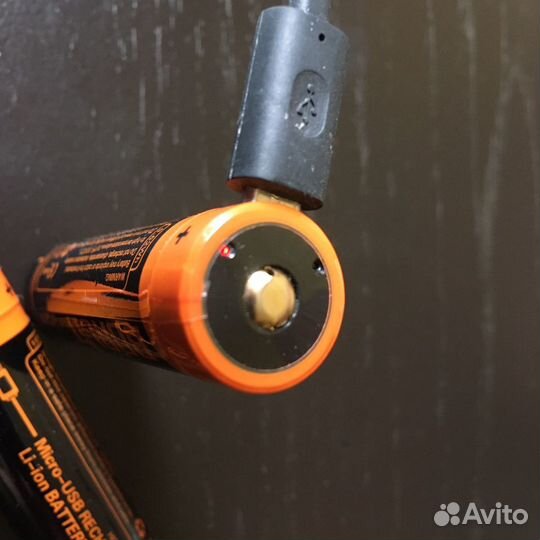 Аккумулятор Boruit 2600 mAh с гнездом micro usb