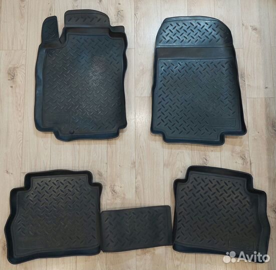 Коврики в салон Nissan Tiida C11