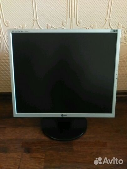 Монитор LG